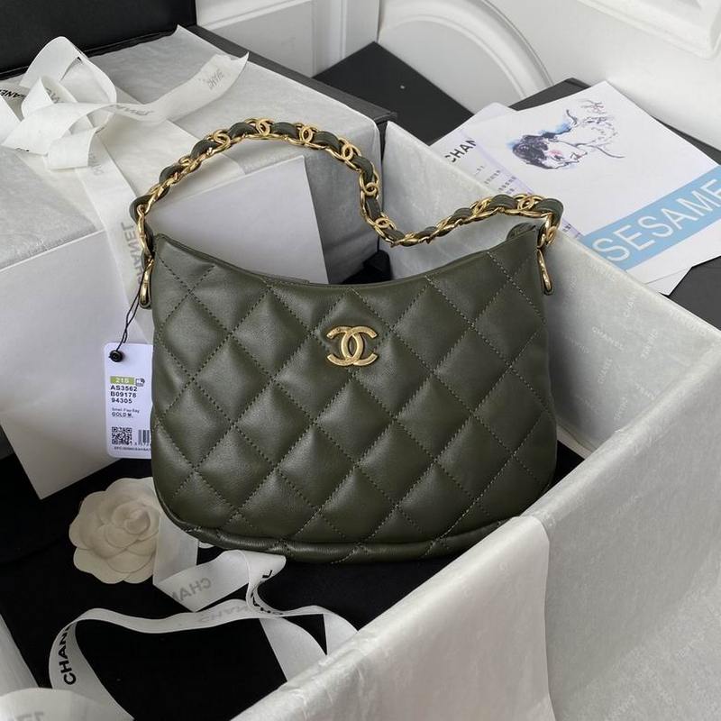 Chanel Handbags 559